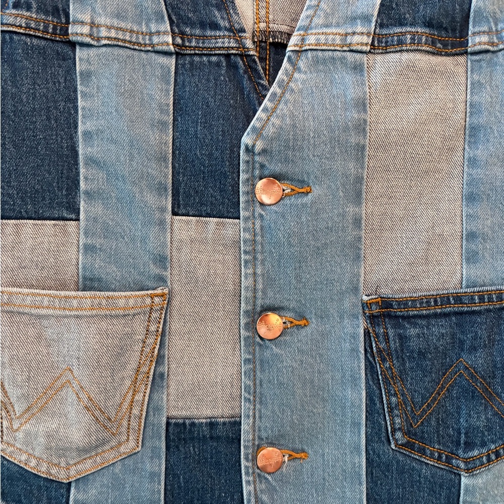 Wrangler Blue and Tan Denim Vest - Picture 3 of 4